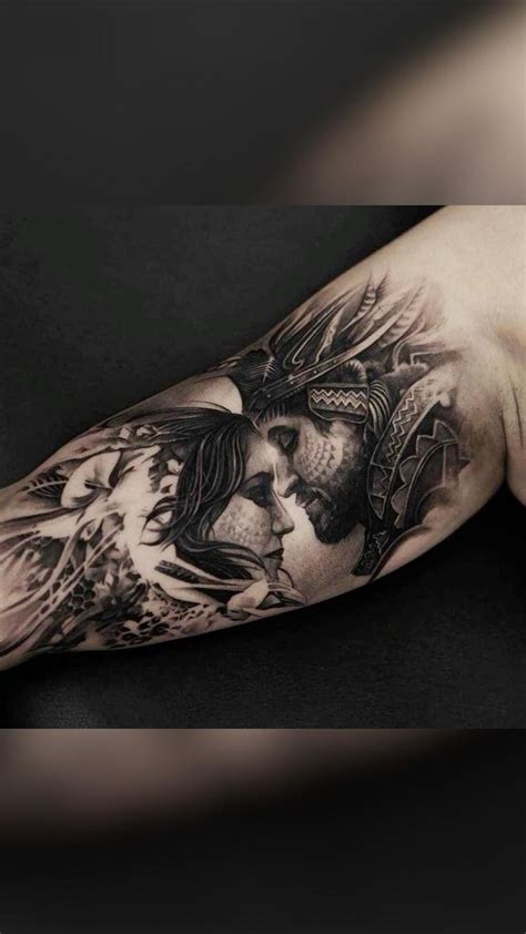 scritta tatuaggio bicipite uomo|Tatuaggi sul bicipite: 25 disegni incredibilmente。